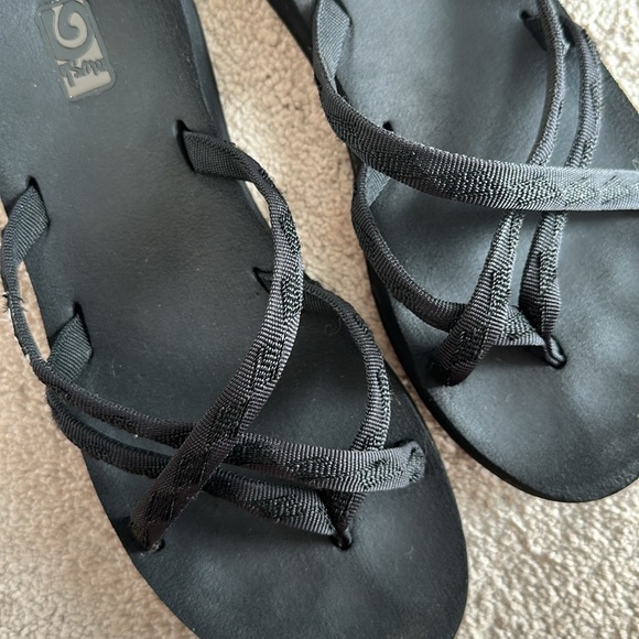 Teva Women’s Olowahu Mush Flip Flops Thong Sandals Size 7 - black - Picture 7 of 9